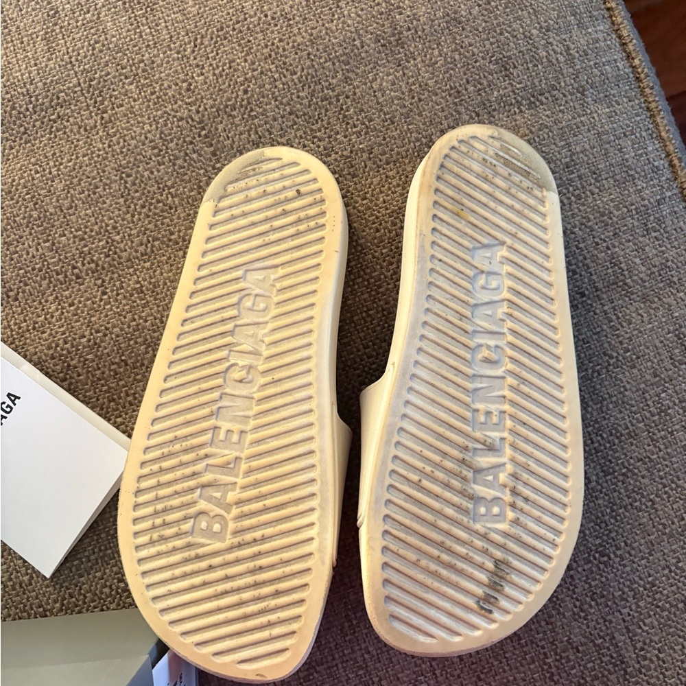 Balenciaga Ladies Cream Slide Sandals - Picture 5 of 6